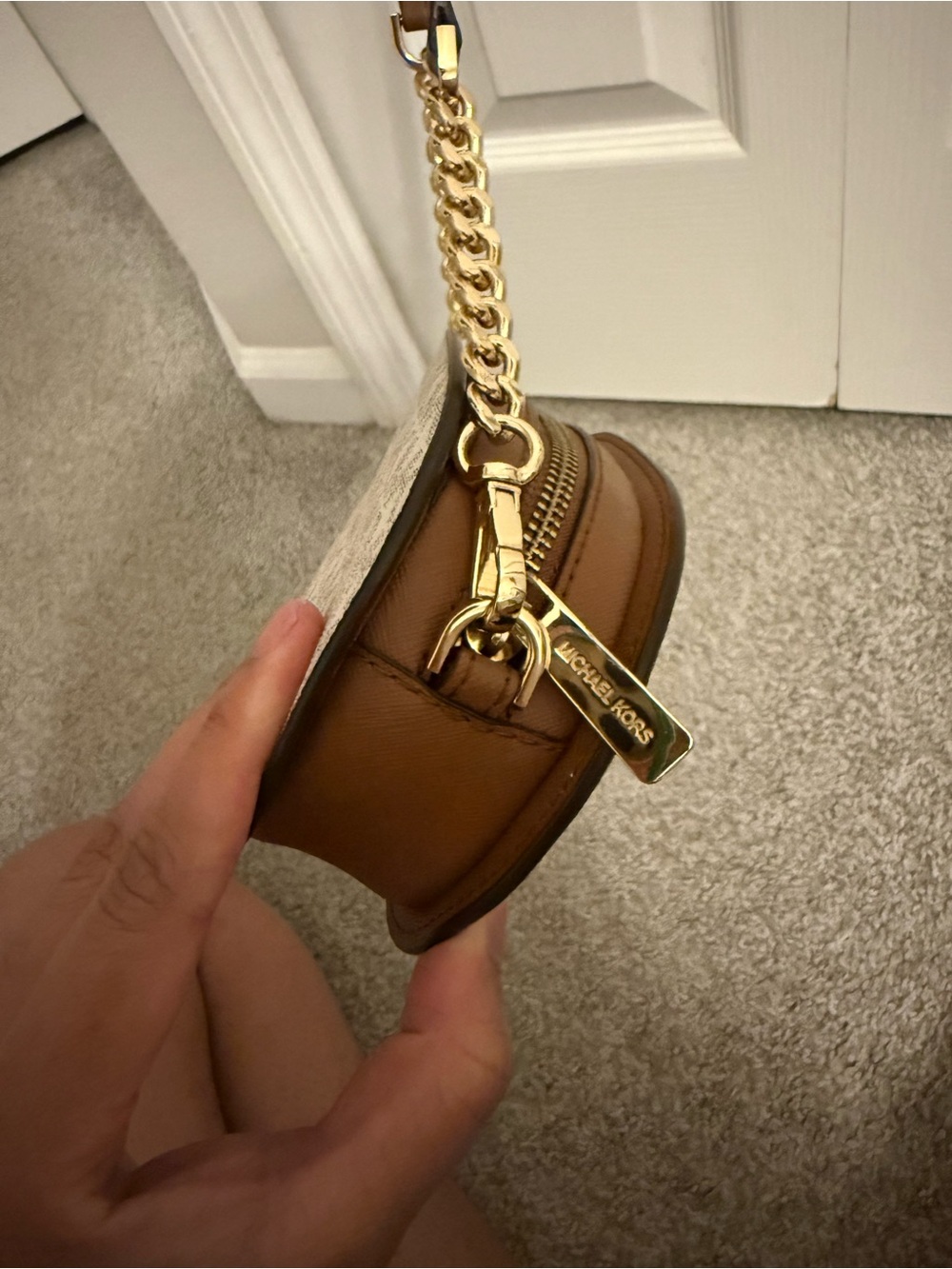 Michael Kors Signature Oval Crossbody in Vanilla and Brown with Gold Hardware - Picture 6 of 7
